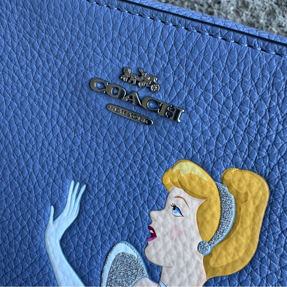 Disney X Coach Mini Camera Bag With Cinderella c3406 - Picture 3 of 9